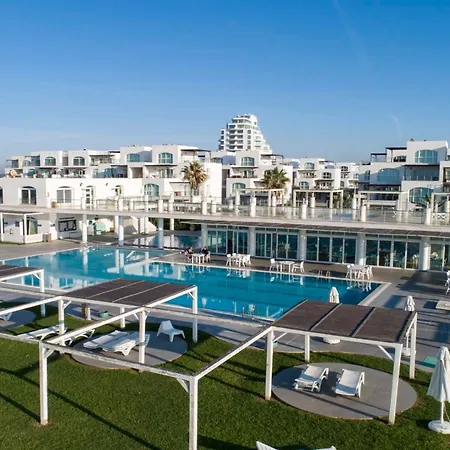 Aphrodite Beach Front Condos By Holidaykeys Apartamento Ghaziveran