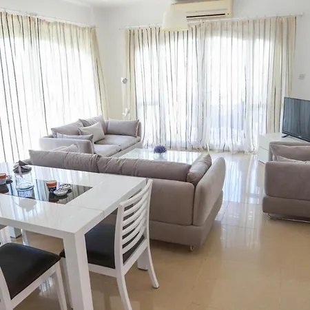 Apartament Aphrodite Beach Front Condos By Holidaykeys Ghaziveran