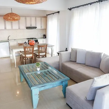 Aphrodite Beach Front Condos By Holidaykeys Apartament Ghaziveran